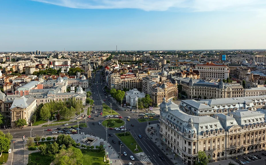 Case în București