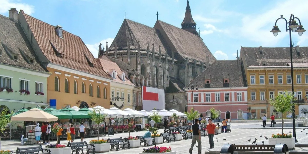 Cât de profitabilă este o investiție imobiliară în Brașov? Randamentul pe care îl poți obține în funcție de cartier